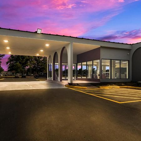 Hometowne Studios By Red Roof And Conference Center Chicago - N Aurora Naperville North Aurora Luaran gambar
