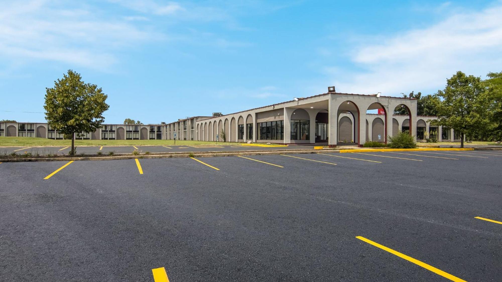 Hometowne Studios By Red Roof And Conference Center Chicago - N Aurora Naperville North Aurora Luaran gambar