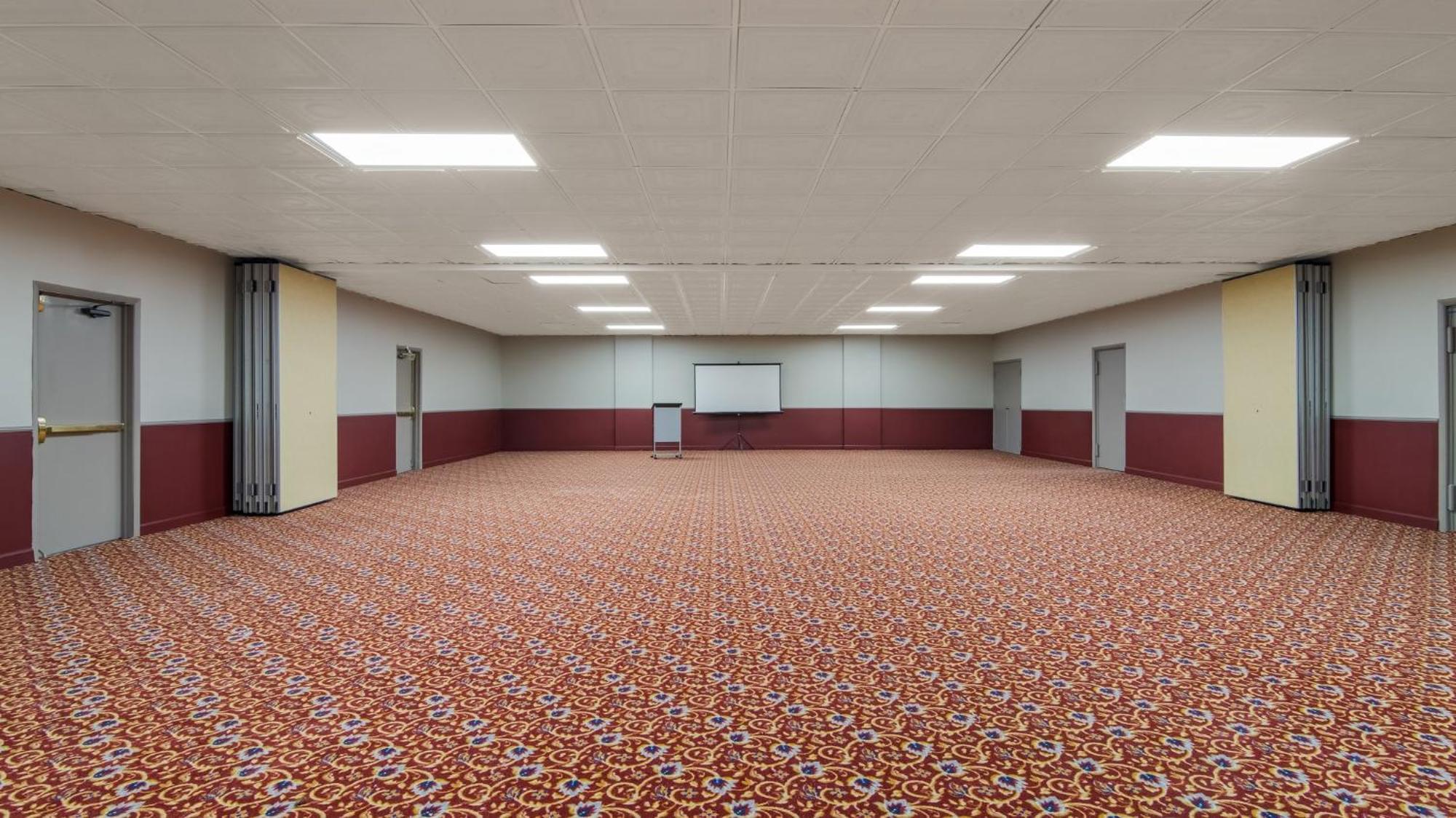 Hometowne Studios By Red Roof And Conference Center Chicago - N Aurora Naperville North Aurora Luaran gambar